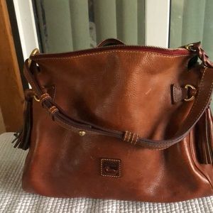 Dooney & Bourke satchel bag… all leather.